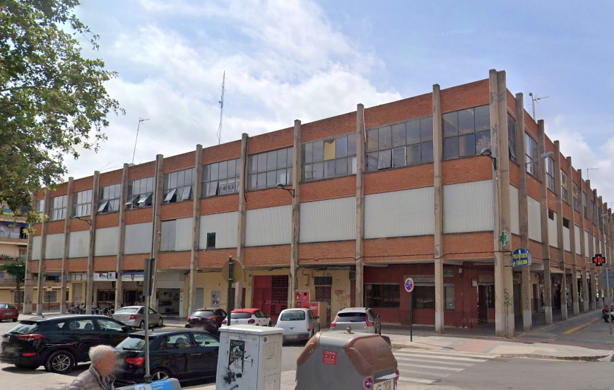 Edificio Claracampoamor de Alfafar.