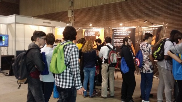  Miles de aficionados a la cultura nipona asisten este fin de semana al Salón del Manga 