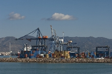 Castelló se desmarca del retroceso del sistema portuario: crece un 11,3% en febrero impulsado por los contenedores