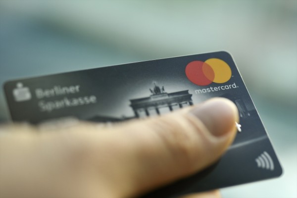 Mastercard registra pérdidas multimillonarias por la quiebra del brasileño Banco Master