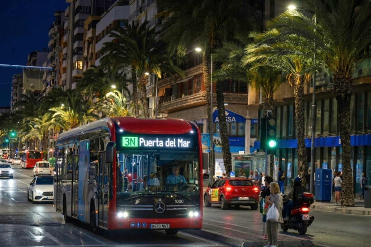 Alicante amplía el servicio de las líneas nocturnas del autobús durante toda la Semana Santa