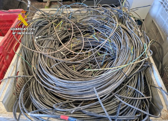 La Guardia Civil recupera 24 kilómetros de cable de cobre sustraído en las obras de la autovía A-30 en Murcia