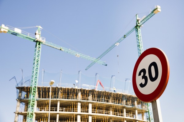 Los constructores de la Región lamentan una nueva subida de costes y exigen ayudas para el sector