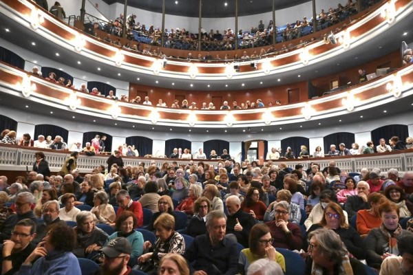 El IVC celebra el Día Mundial del Teatro con un encuentro con personas abonadas del Teatre Principal de Castelló