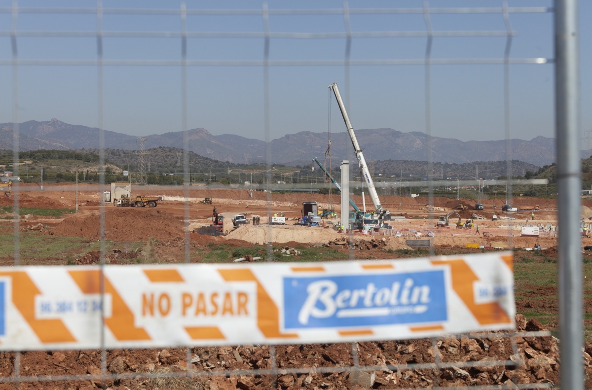 Acto de colocación de la primera piedra del centro logístico de JYSK en Almenara. - Fotos: ANTONIO PRADAS Acto de colocación de la primera piedra del centro logístico de JYSK en Almenara.