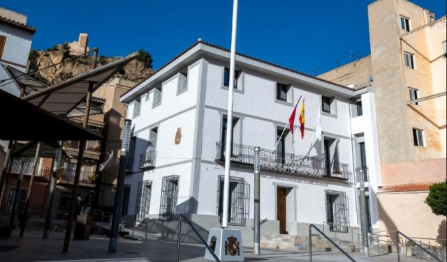 Blanca reduce un 70% su deuda y la sitúa por debajo de 2 millones frente a los 6 millones que debía en 2023