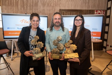 Los Premios Plaza Emprendedores 2025 confluyen en valor de equipo, redes y el conocimiento aplicado