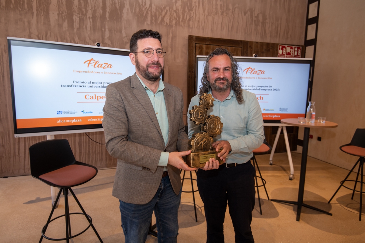 Entrega del Premio a Calpech.