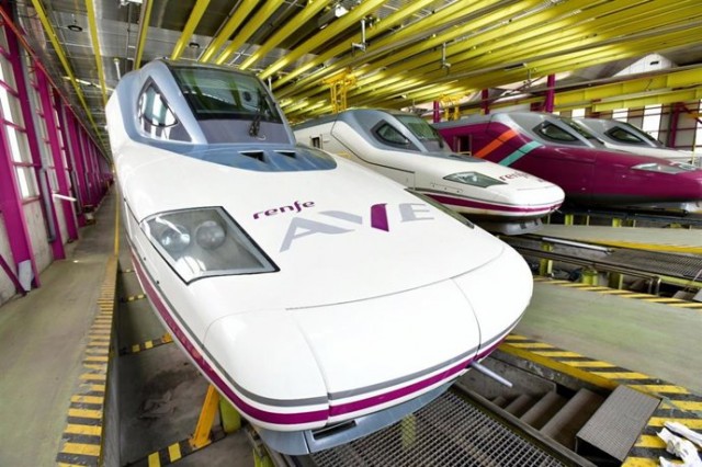 Renfe lanza una campaña especial para viajar este verano desde 15 euros en AVE entre Madrid y Castelló