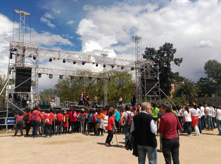 Más de 23.000 personas llenan de color la Primavera Educativa