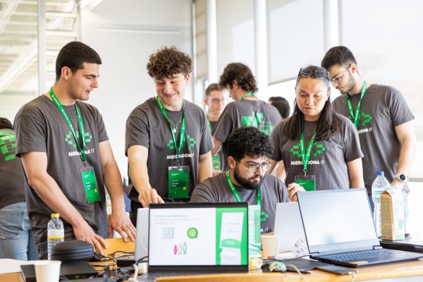 Mercadona IT y la UPV consolidan su colaboración para impulsar el talento tecnológico