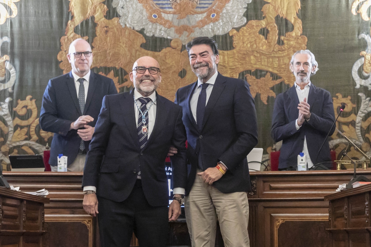 El PP de Alicante completa el relevo de Gómez con la incorporación de Morata como nuevo edil