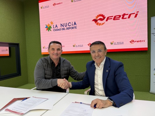 La Nucía renueva su colaboración con la Federación Española de Triatlón