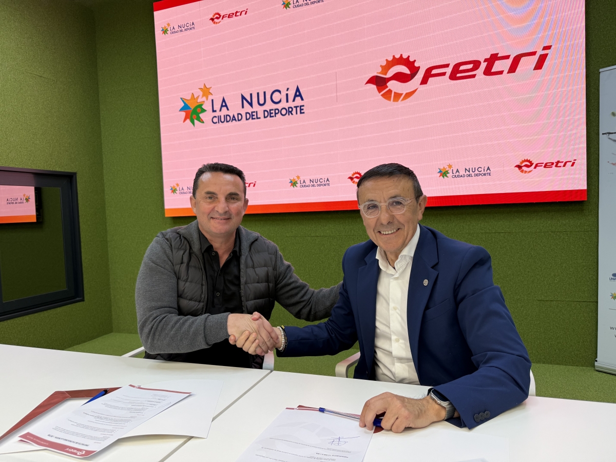 La Nucía renueva su colaboración con la Federación Española de Triatlón