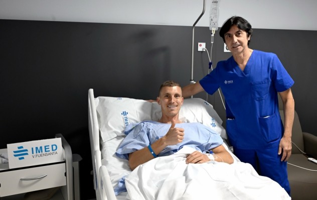 Alberto González, operado del menisco derecho, puede haber dicho adiós a la Liga con el Murcia