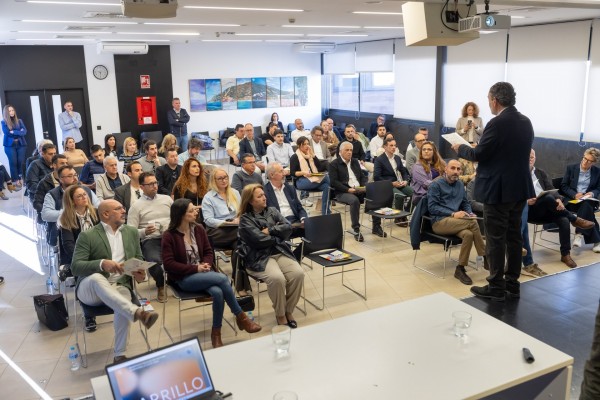 L’Alfàs promueve alianzas público-privadas para impulsar su programación cultural