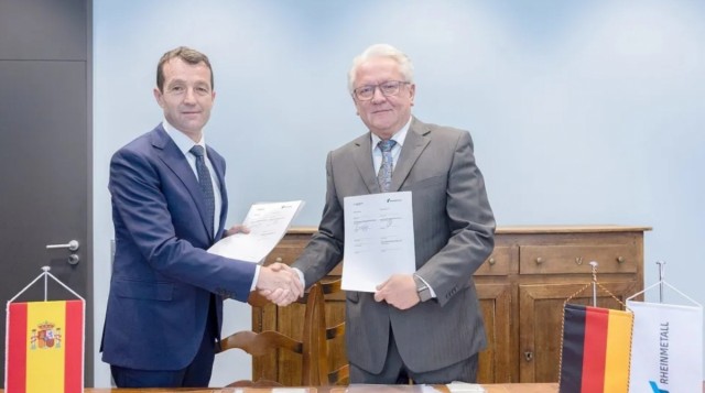 Indra y Rheinmetall firman acuerdo para reforzar su alianza estratégica y adquirir 3.000 camiones militares