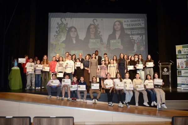 La maqueta 'La Magia de la Magdalena' de alumnas del Matilde Salvador gana el premio Lorenzo Ramírez