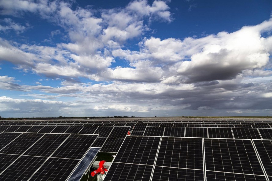 El PP limita el poder de los informes de paisaje y territorio sobre las plantas fotovoltaicas