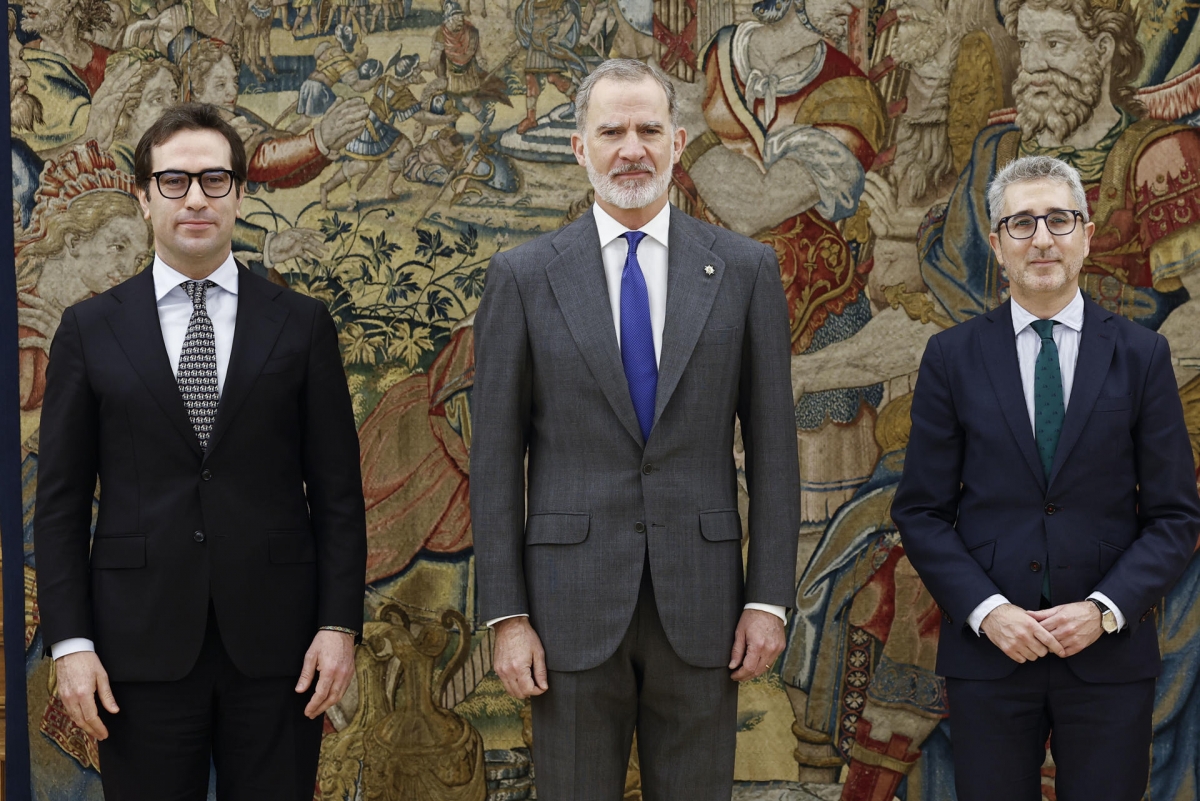 Carlos Cuerpo y Arcadi España prometen sus cargos como vicepresidente primero y ministro de Hacienda ante Felipe VI