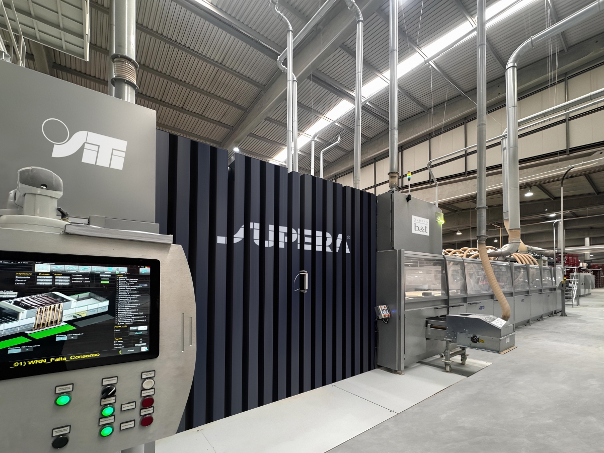 SITI B&T traza las nuevas fronteras del gran formato cerámico con la tecnología Supera