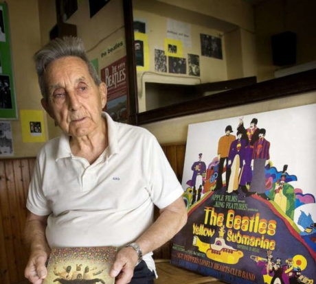 Un profesor cartagenero en la película de Sam Mendes sobre los Beatles: recogerá el encuentro de Juan Carrión con John Lennon