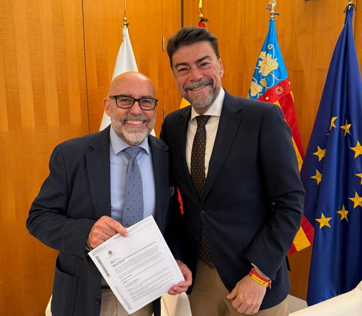 Barcala ajusta su gobierno con cambios mínimos y cede a Morata Proyectos Europeos y Sanidad