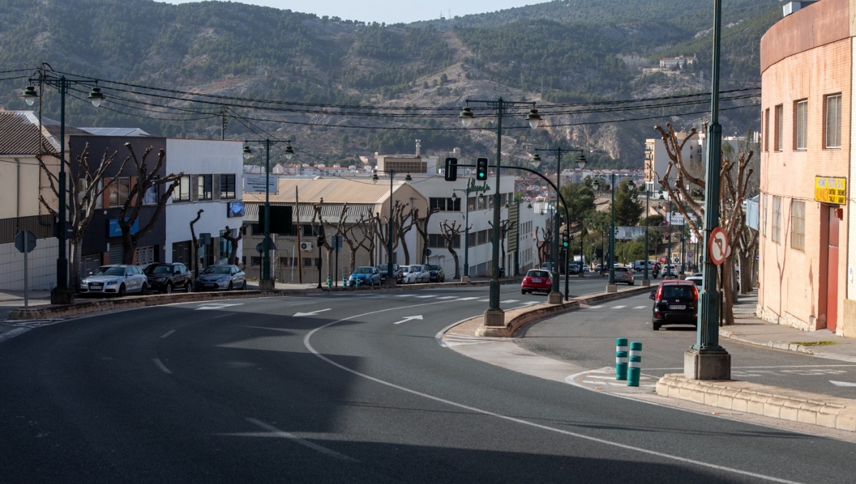 Frenazo a la contratación en Alcoy: en la industria baja hasta el 32% tras perder doce puntos en un mes