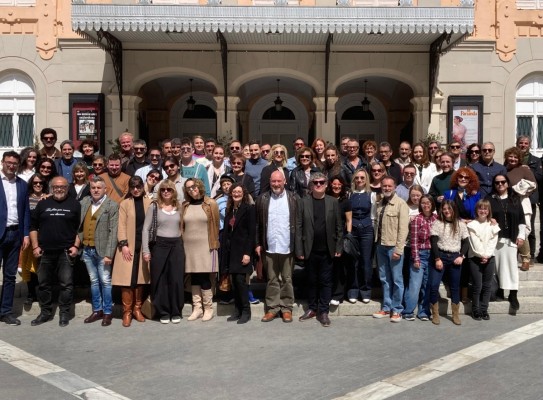 Los profesionales de las artes escénicas de la Región de Murcia celebran y reivindican el Día del Teatro en el Romea