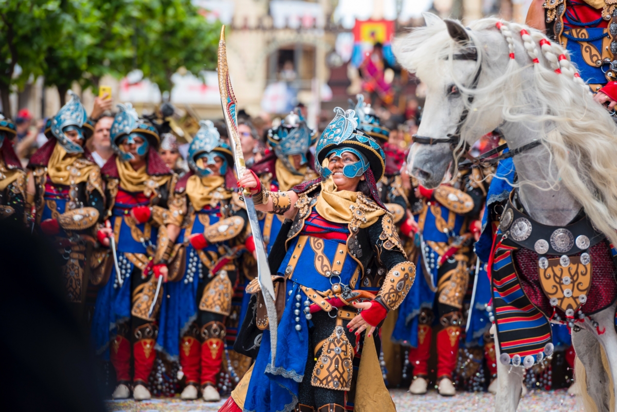 Una festera, cabo de la escuadra especial de los Andaluces en la que participaron dos mujeres. 