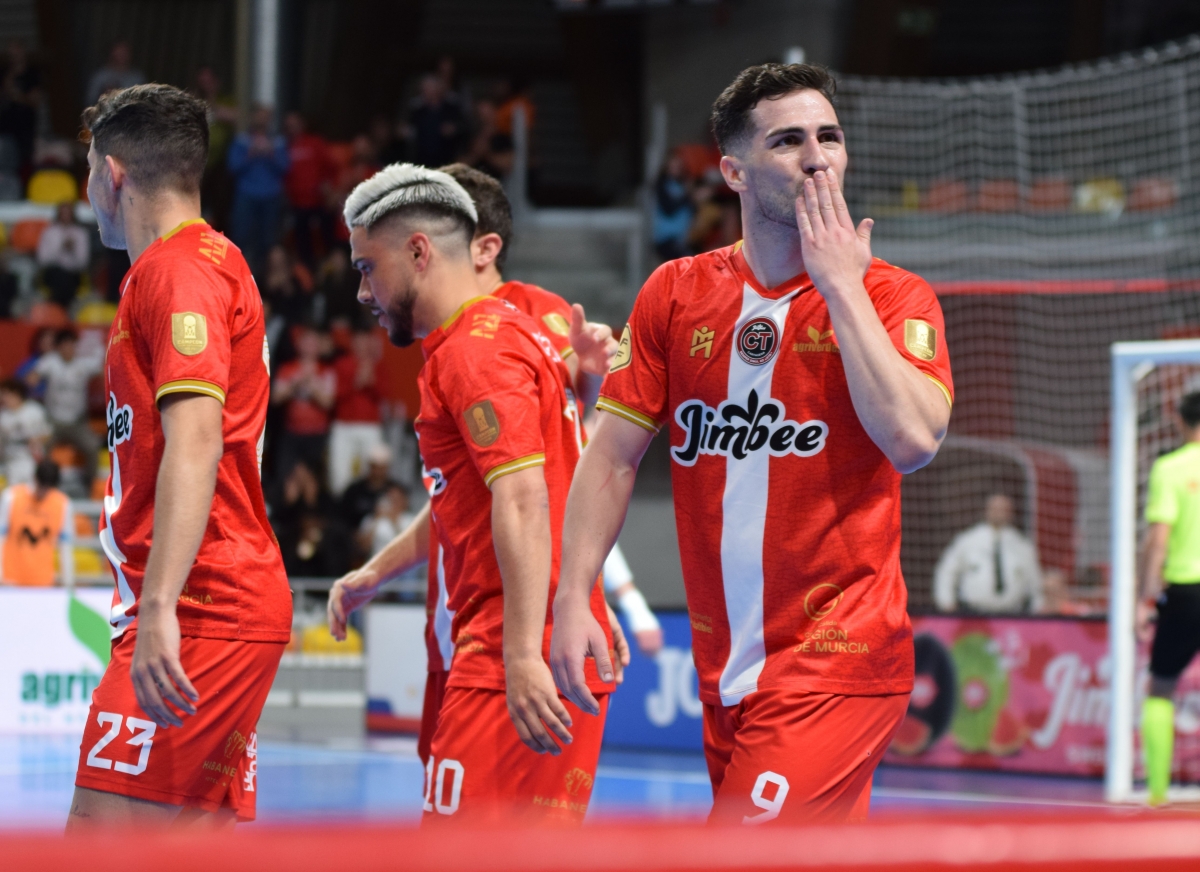  - Foto: JIMBEE CARTAGENA