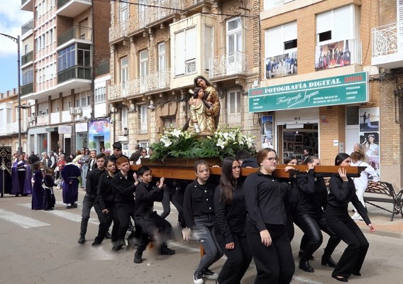 La procesión infantil 