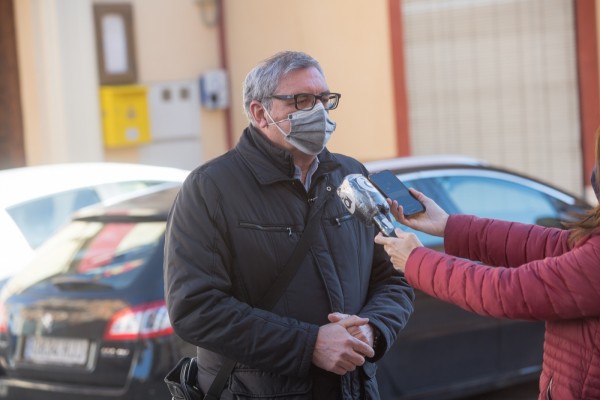 La Fiscalía pide tres años de cárcel para el exalcalde de Agres por seguir cobrando sueldo sin corresponderle