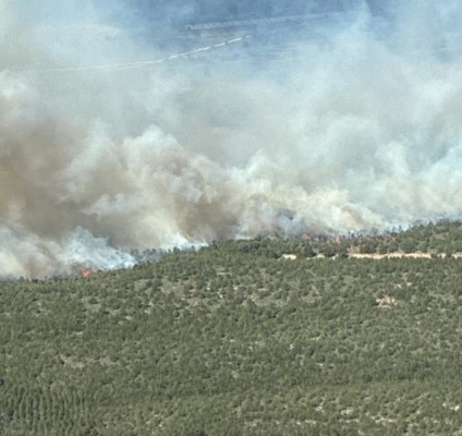 Estabilizado el incendio forestal de Sierra Espuña con 400 hectáreas ya calcinadas