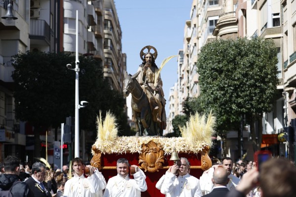 El Domingo de Ramos reúne en Elche a más de 70.000 personas