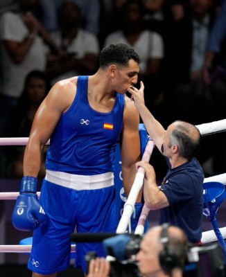 El español Ayoub Ghadfa combatirá por el oro en +92 kg tras ganar al francés Djamili-Dini Aboudou
