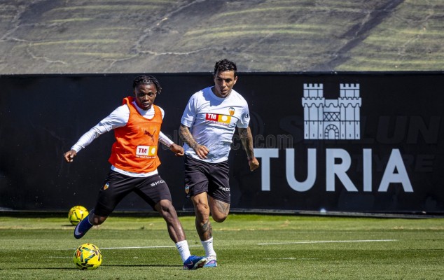 Nueve jugadores se juegan su futuro en el Valencia CF en nueve partidos