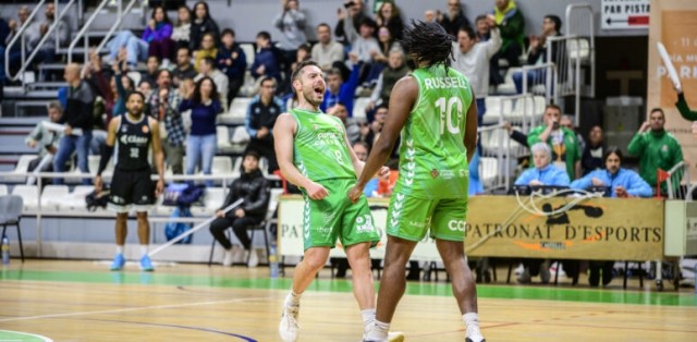 El Amics se pone líder en solitario tras un partido marcado por un Ciutat de Castelló entregado al equipo