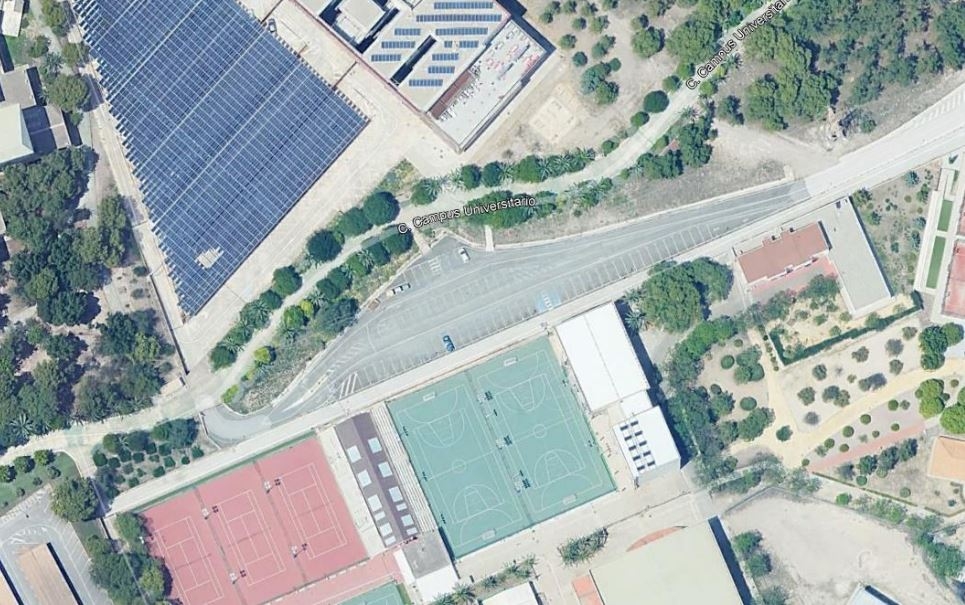 La Universidad de Murcia apuesta por la energía solar: cubrirá sus parkings con paneles por 1,5 millones
