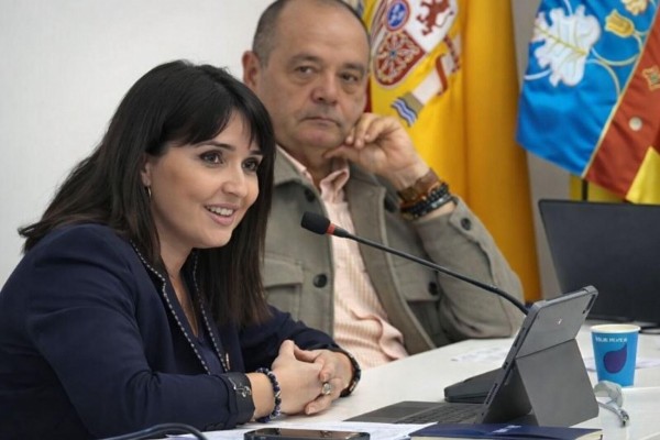 Sant Joan aprueba por unanimidad implantar la carrera profesional para el personal municipal
