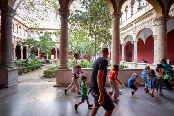 El Centre del Carme se abre a los más pequeños por Pascua