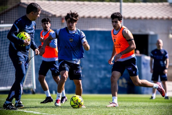 El Levante ya prepara el duelo de Anoeta ante la Real Sociedad