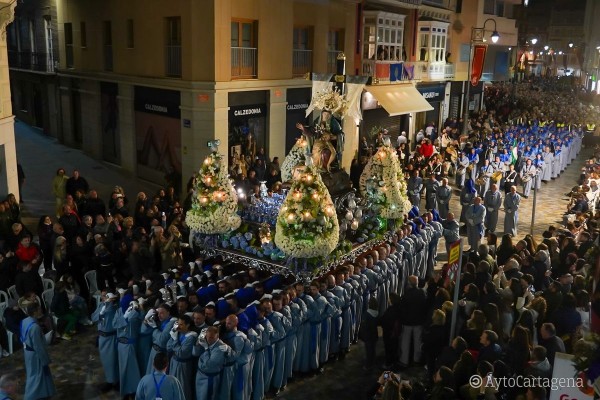 La Virgen de la Piedad emociona a Cartagena en un Lunes Santo multitudinario