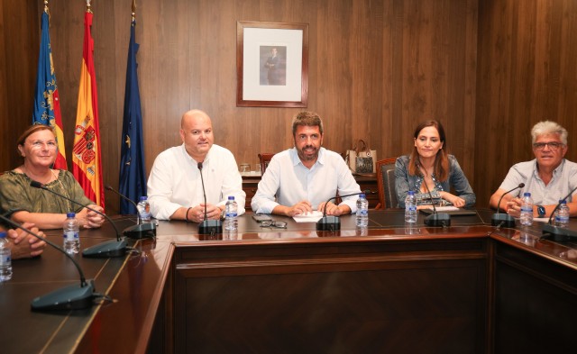 Mazón anuncia la reforma de la depuradora de Teulada por 8 millones para duplicar el agua disponible
