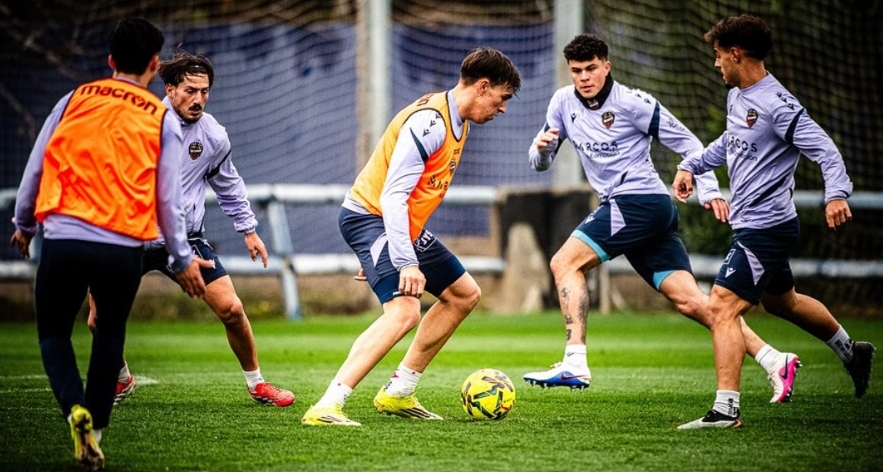El Levante espera contar con los seis internacionales en la sesión del jueves