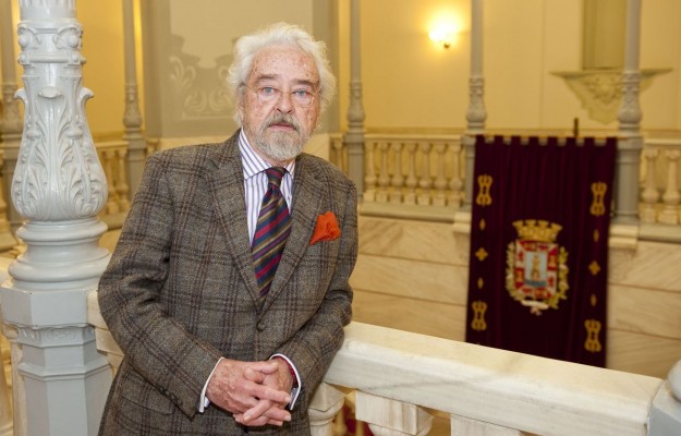 José María Álvarez recibirá un homenaje en la Feria del Libro de Cartagena, que se mudará a la plaza Juan XXIII
