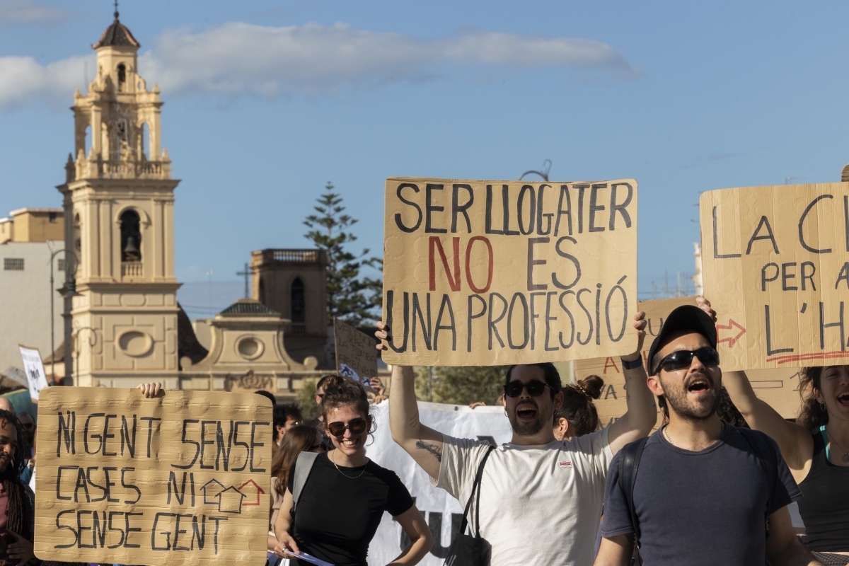 Imagen de archivo de una manifestación por el derecho a la vivienda. - Foto: EVA MÁÑEZ Imagen de archivo de una manifestación por el derecho a la vivienda.