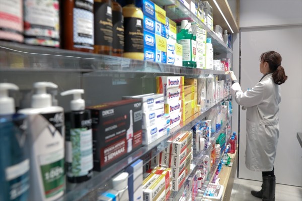 Sanidad estudia el número de nuevas oficinas de farmacia que necesita la Comunitat Valenciana