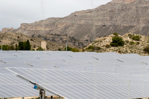 La planta de Tierra de Sol en Mutxamel reducirá hectáreas y no afectará al paraje del Bec de l'Àguila