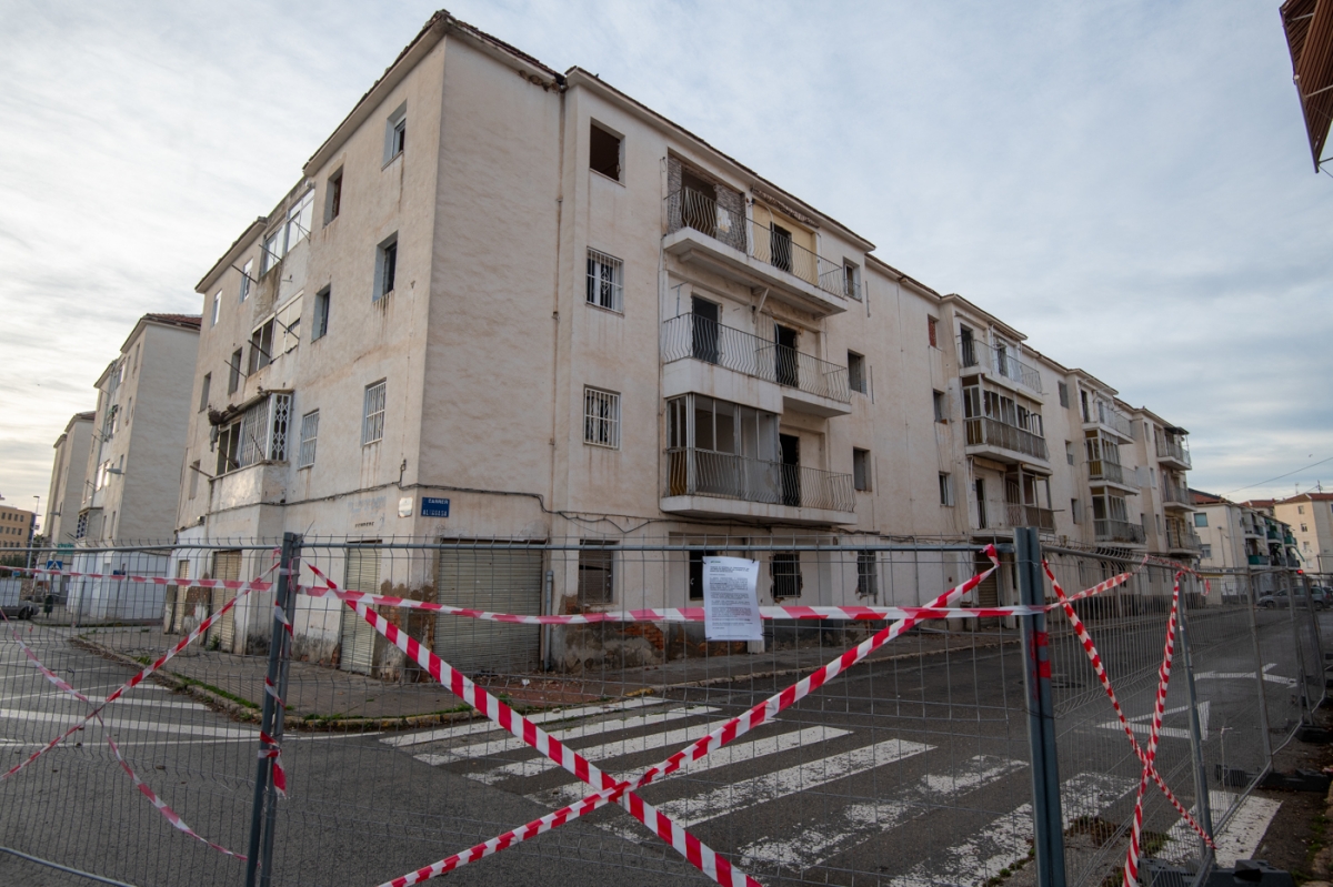 El informe de ruina del bloque 8 de San Antón de Elche: el coste de reparación supera el 50% de edificar uno nuevo